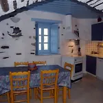 Traditional Nest Cozy Paroikia Delight * Párosz