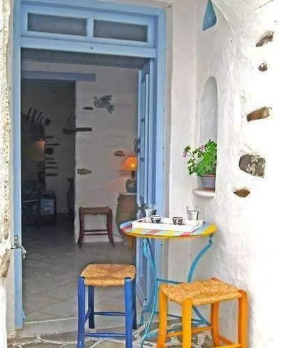 Traditional Nest Cozy Paroikia Delight *