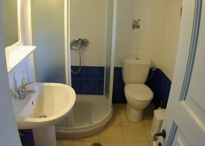 Traditional Nest Cozy Paroikia Delight *