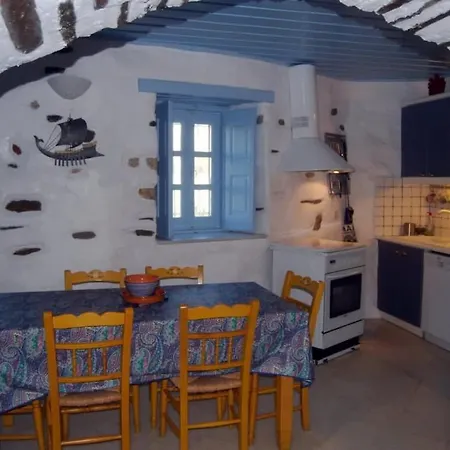 Traditional Nest Cozy Paroikia Delight * Páros